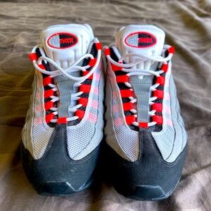 Nike AirMax 95: Solar Red (2011) Size 11